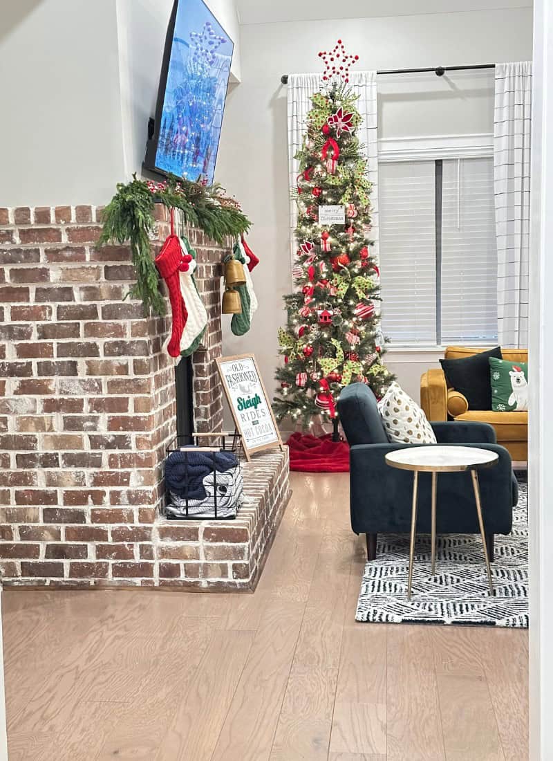 Easy Ways to Add Christmas Cheer To Your Home
